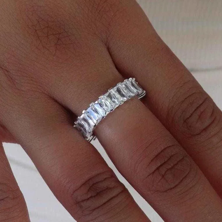 Baguette Ring in White Gold